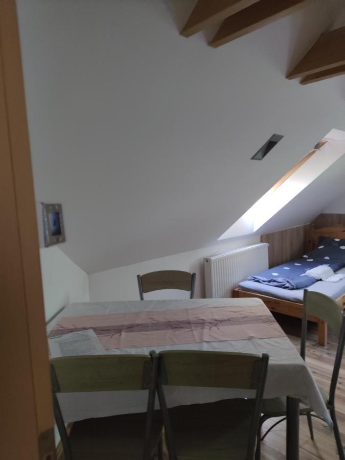Malomkerek Vendeghaz Bed & Breakfast Fertoboz Exterior photo